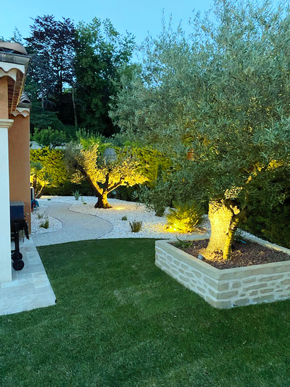 Amnagement d'un Jardin maison de style mditerranen  Romans sur Isre et sur Valence