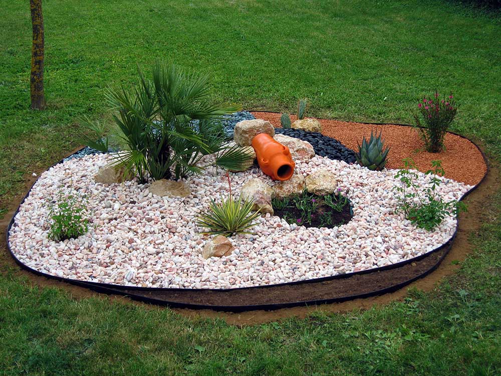 Rocaille pour petit espace - Les Jardins de Bastide